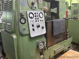 Liebherr L400