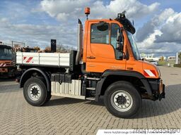 Mercedes-Benz Unimog U 423 4X4 3000