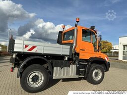 Mercedes-Benz Unimog U 423 4X4 3000