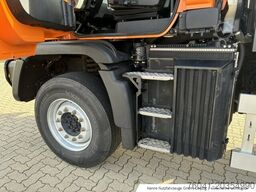 Mercedes-Benz Unimog U 423 4X4 3000