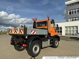 Mercedes-Benz Unimog U 423