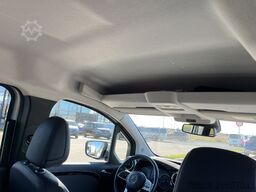 Mercedes-Benz T 180 d PROGRESSIVE EDITION LED Sitzh. Klima