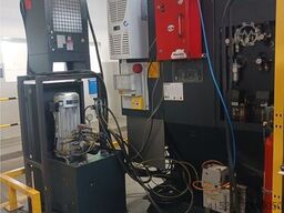 DMG MORI MILL TAP 700 Automatisierung mit Roboter