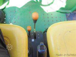 John Deere GATOR TX 4x2