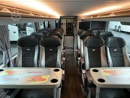 Neoplan Skyliner L