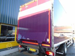 Scania P230 + carrier supra 950 + euro 5 + lift