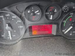 IVECO 72S21 KJoffer mit Ladebordwand,AHK, Blatt/ Luft