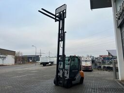 STILL RX70-35 / Triplex: 4.80m / nur 325h / SS / Waage