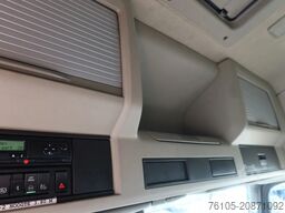 Volvo FM 420 6x2 Bak + Dhollandia klep 1500 kg + Aanh...