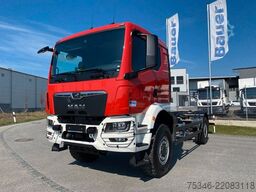 MAN TGM 18.250 4x4 BB/Fahrgestell/3-Sitze/Neu