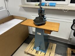 Karl Tranklein EF Corner Cutter with Base