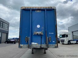 Van Hool Tautliner / ADR / 1x Lift axle / SAF + Disc