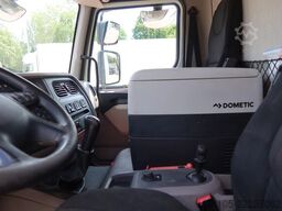 DAF LF 210 LF210 FA Bakwagen + DHollandia 1500 kg