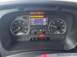 MERCEDES-BENZ Axor 1826 L Frischdienst Koffer LBW 2 t