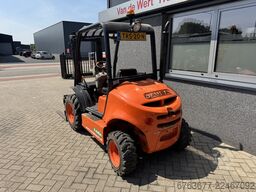 AUSA CH - 150 X4 Duplo   Sideshift 4795UUR ISUZU Diesel 2002