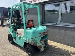YANG FD-25 Triplo 440 Freelift / 3e functie Isuzu Diesel 1998