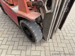 HYSTER H2.50XL triplo425 freelift ISUZU DIESEL heftruck