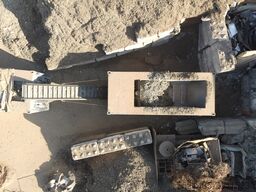 BLUELINE FEED HOPPER