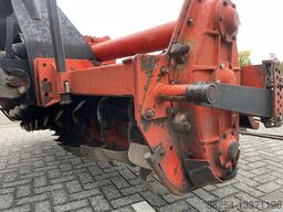 Agrator AM 2550 zware grondfrees met kooirol