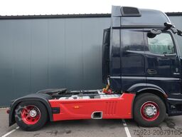 Mercedes-Benz Actros 1945 GigaSpace tractor unit
