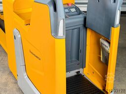 Jungheinrich ERE 225 - Service Neu-2.400mm Gabeln -Batterie 83%
