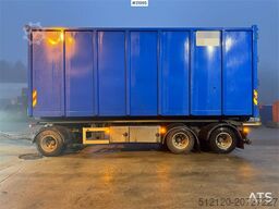 Istrail hook trailer with tipper