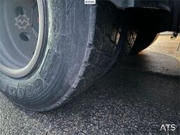 Istrail hook trailer with tipper