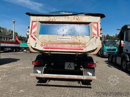 SCHMITZ CARGOBULL Kippauflieger mit 3 Achsen + 2x Liftachsen