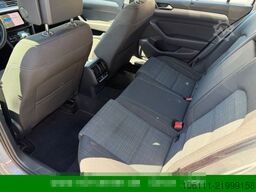VW Passat Business Paket, Massage , Abstand Temp