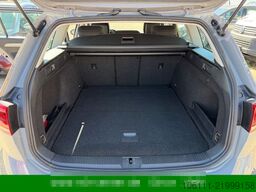 VW Passat Business Paket, Massage , Abstand Temp