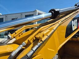 Caterpillar 330D2 L - Excavator - 3 Buckets