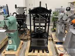 Karl Krause Large Bookbinding Press