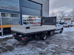 Iveco Daily 40C15 3.0D Open laadbak DC 7 pers GVW 350...