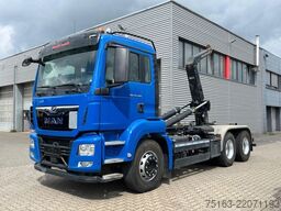 MAN TG-S 26.470 6x4 Abrollkipper kurzer Radstand