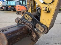 Caterpillar 323E-stock id2