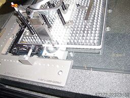 Dr. Heinrich Schneider PMS 400