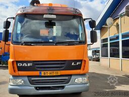 DAF FA LF45G12 + Johnston VF501