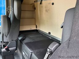 MERCEDES-BENZ 1845 big space