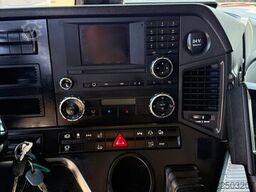 Mercedes-Benz Antos 2533