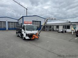 ISUZU NPR Gießfahrzeug, Gießarm, Wassertank 4250 Ltr