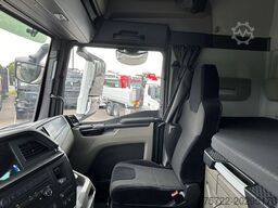 MAN TGS 33 520 6x6BL Kurzholz Plattform Epsilon Kran