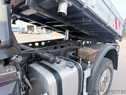 UNIMOG U serie 427 4x4 Tipper / Kipper / Hydrostat