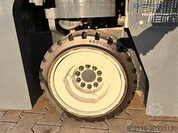 Combilift C3000CB / LPG / TRIPLEX - 4900MM / LPG