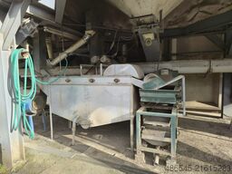 Hazelnut shelling plant 
