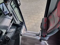 MERCEDES-BENZ 30 Sitzer Schul- Transferbus 519 Lagerfahrzeug
