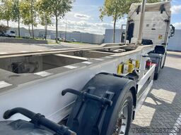 Benalu BENALU 65 m3 volume 6380 kg, MERCEDES AXLES, DI...