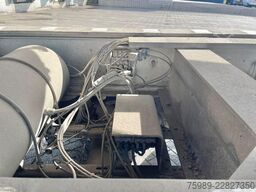 Benalu BENALU 65 m3 volume 6380 kg, MERCEDES AXLES, DI...