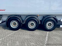 Benalu BENALU 65 m3 volume 6380 kg, MERCEDES AXLES, DI...