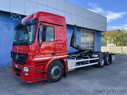 Mercedes-Benz Actros 2548