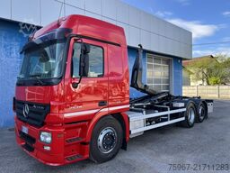 Mercedes-Benz Actros 2548